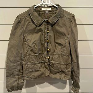 Dress up or dress down this jacket!  Super cute for the fall season.